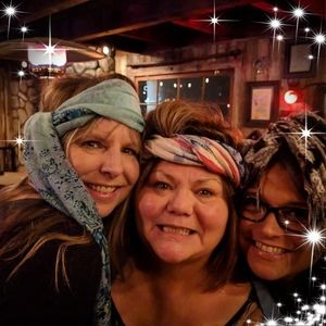 Meet your Posher, Debi